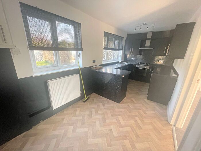 2 Bedroom End Of Terrace House For Sale In West Park Terrace, Darrington, Pontefract, WF8