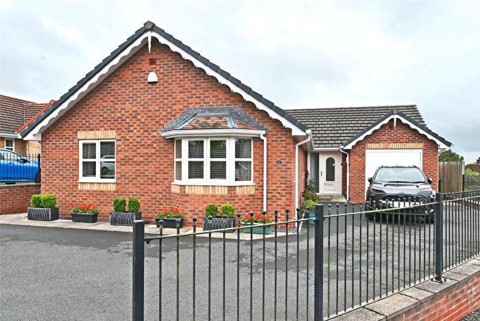 3 Bedroom Bungalow For Sale In Dolydd Pentrosfa, Llandrindod Wells, LD1