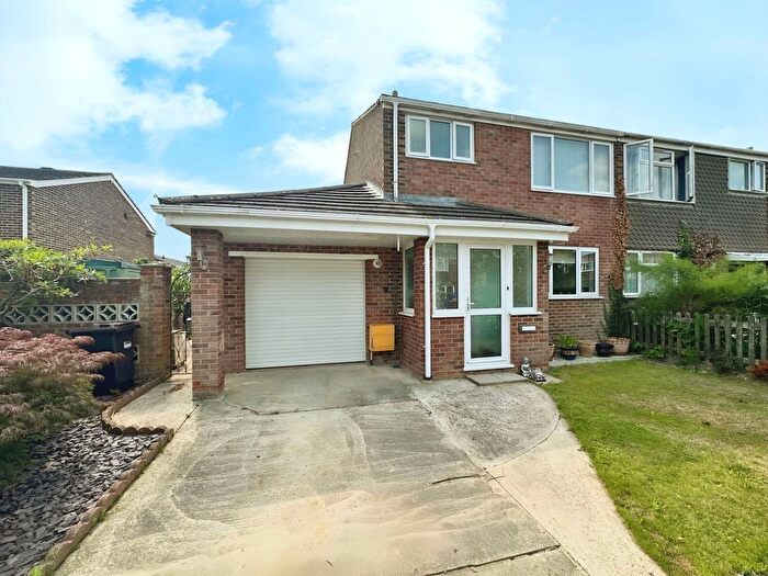 3 Bedroom Semi-Detached House For Sale In Beechwood Road, Holbury, Southampton, SO45