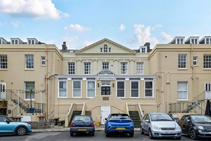 2 Bedroom Apartment For Sale In High Street, Swanage, BH19