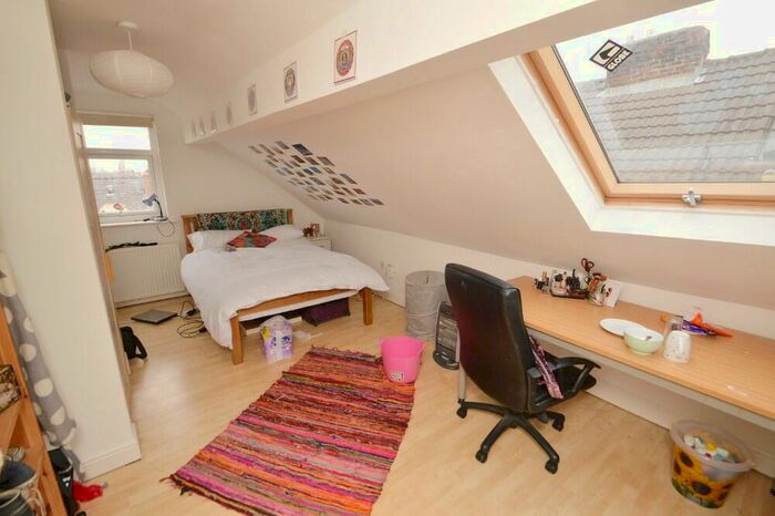 8 Bedroom Terraced House To Rent In Talbot Road, Fallowfield, Manchester, M14