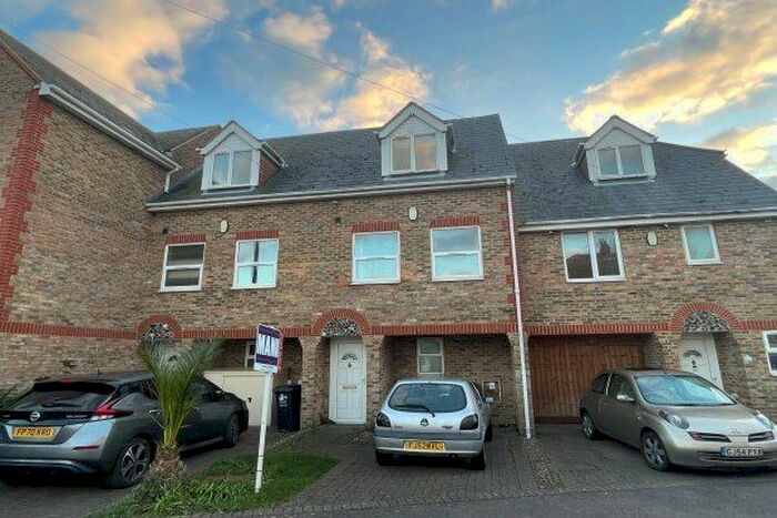 4 Bedroom Property To Rent In The Avenue, Margate, CT9