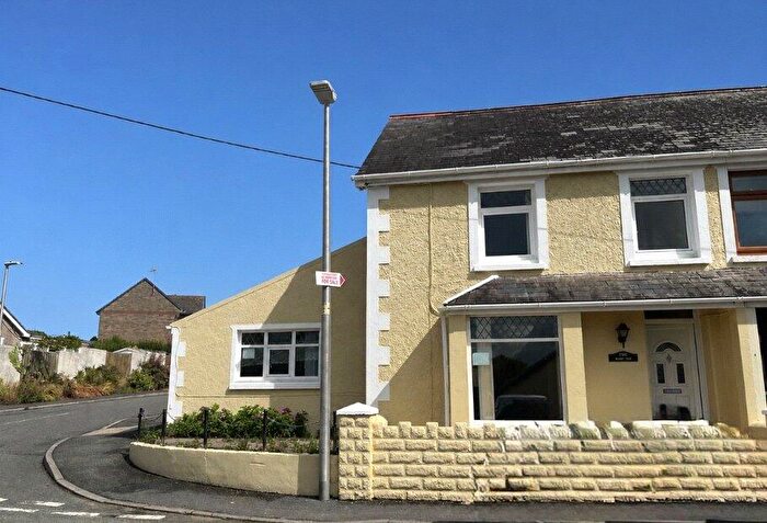 4 Bedroom Semi Detached House For Sale In Ryelands Lane, Kilgetty, Pembrokeshire, SA68