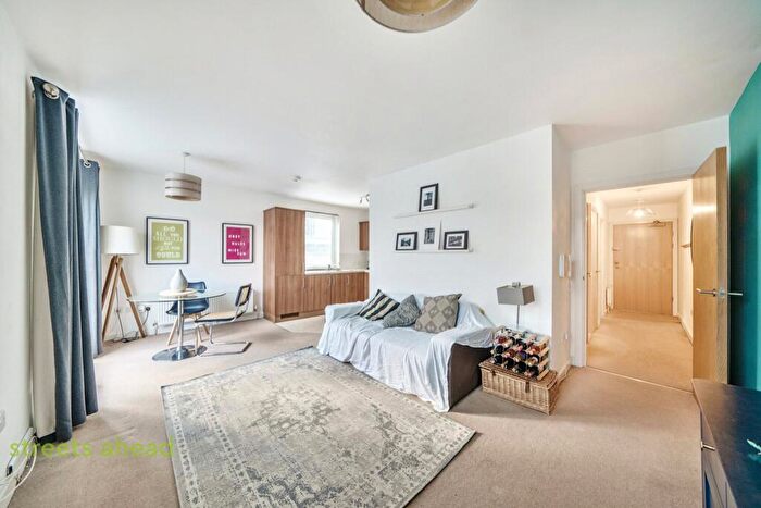 1 Bedroom Apartment To Rent In Longitude Apartments, Addiscombe Grove, Croydon, CR0
