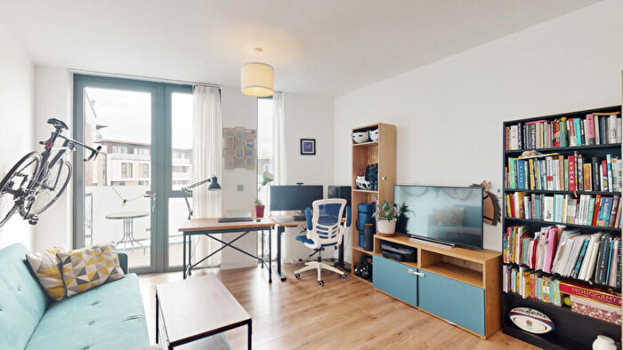 1 Bedroom Flat For Sale In London, London, SE16