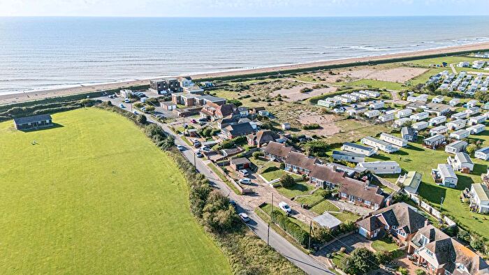 2 Bedroom Detached Bungalow For Sale In Dogs Hill Road, Winchelsea Beach, TN36