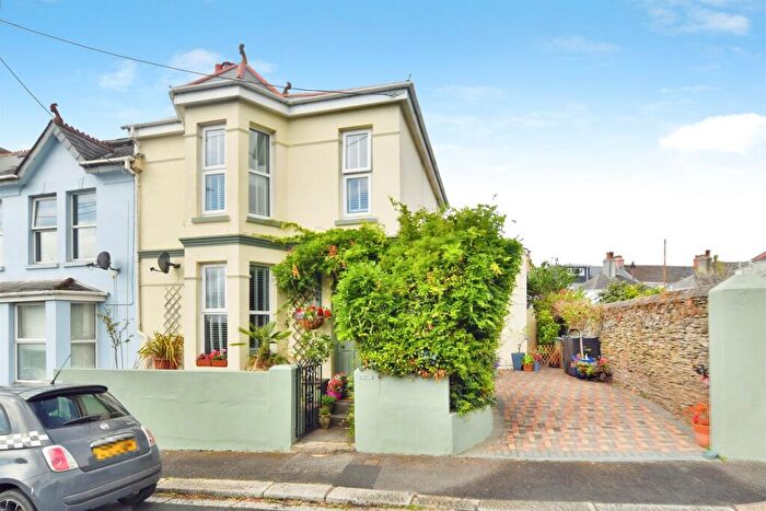 3 Bedroom End Of Terrace House For Sale In King Edward Road, Saltash, PL12