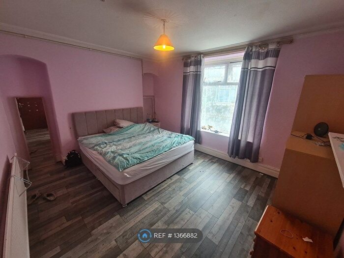 5 Bedroom Terraced House To Rent In Wood Road, Pontypridd, CF37