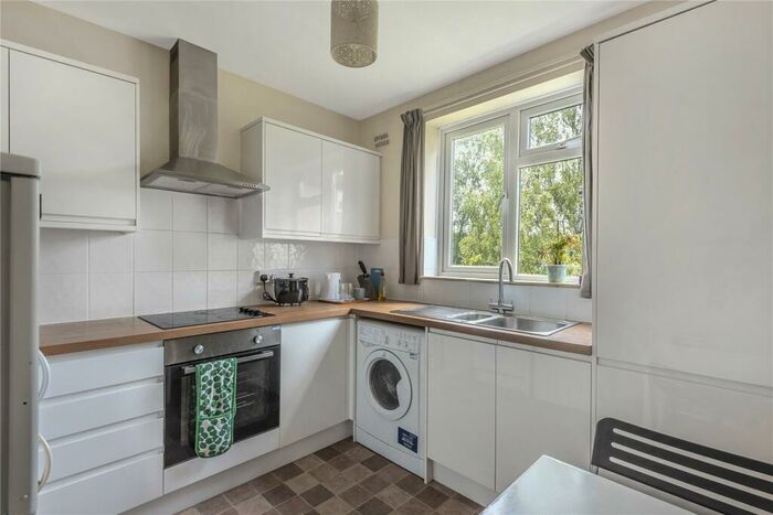 1 Bedroom Apartment To Rent In Millway Close, Wolvercote, OX2