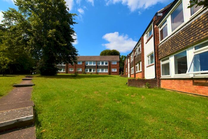 2 Bedroom Flat To Rent In Mowbray Road Crystal Palace, SE19