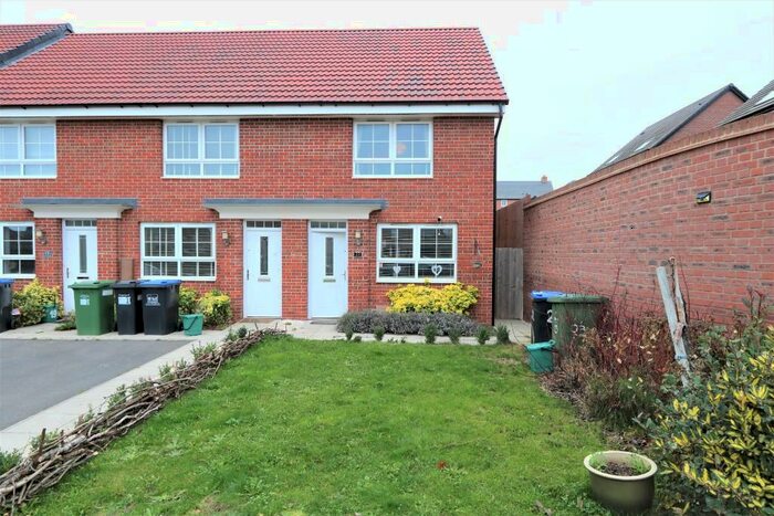 2 Bedroom End Of Terrace House To Rent In Woodward Drive, Warwick, Warwickshire, CV34
