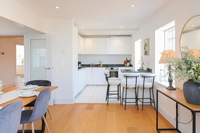 2 Bedroom Flat For Sale In St Peter's Street, Hereford, HR1