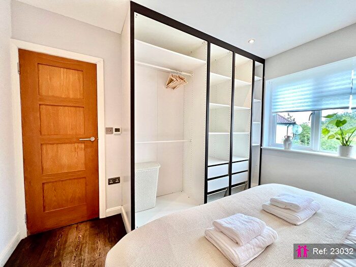 3 Bedroom Terraced House For Sale In Warkworth Gardens, Isleworth, TW7