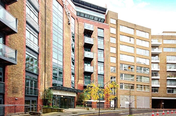 3 Bedroom Flat To Rent In Tea Trade Wharf, Shad Thames, London, SE1