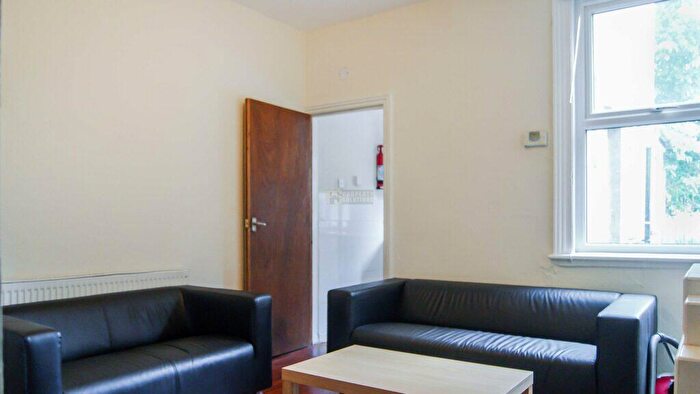 3 Bedroom Terraced House To Rent In Tiverton Road, Selly Oak, Birmingham, B29