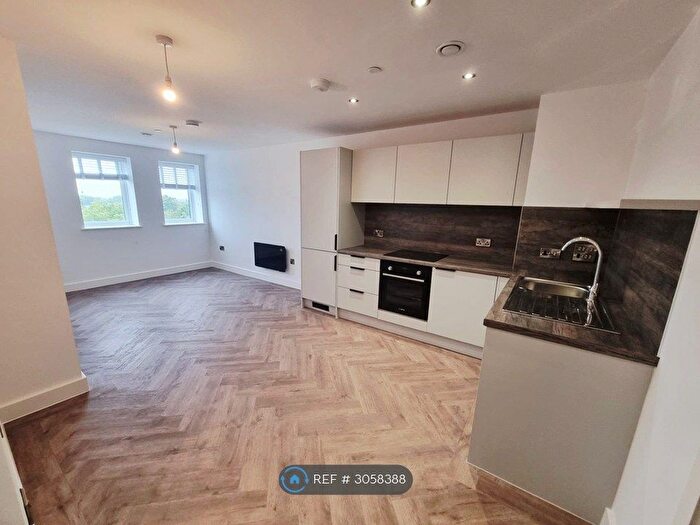 1 Bedroom Flat To Rent In Coventry Rd, Birmingham, B26