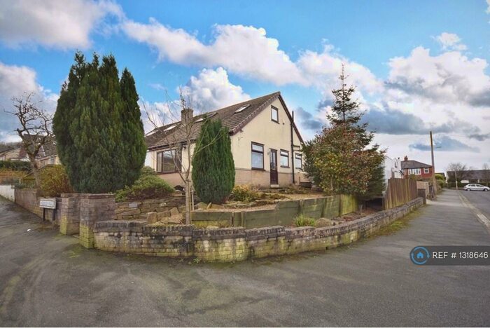 2 Bedroom Bungalow To Rent In Anderson Road, Wilpshire, Blackburn, BB1