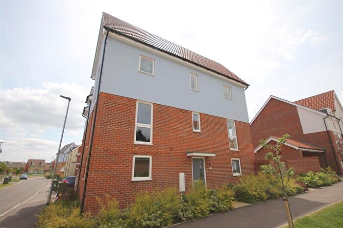 4 Bedroom House To Rent In Peacock Grove, Costessey, Norwich, NR8