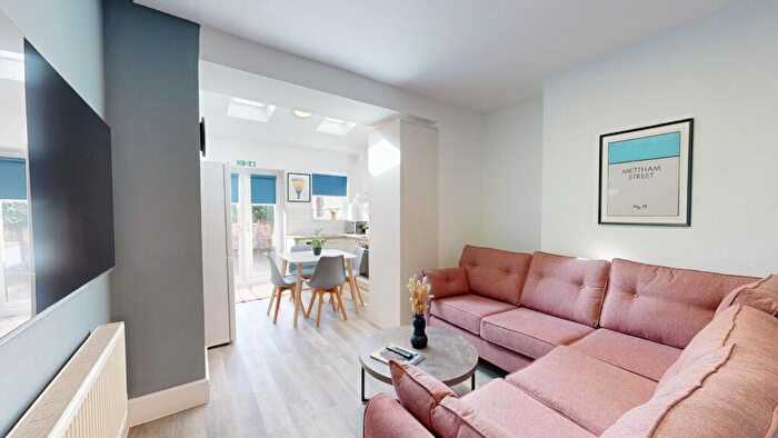 4 Bedroom House To Rent In Mettham Street, NG7