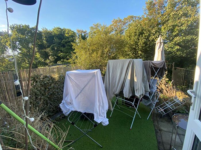 2 Bedroom Flat For Sale In Flat B, Lichfield Road, Cricklewood, London, NW2