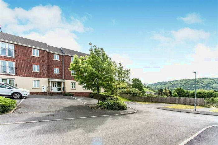 1 Bedroom Flat To Rent In Geraint Jeremiah Close, Cwrt Penrhiwtyn, Neath, SA11