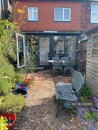 1 Bedroom Flat To Rent In London Road, East Grinstead, RH19