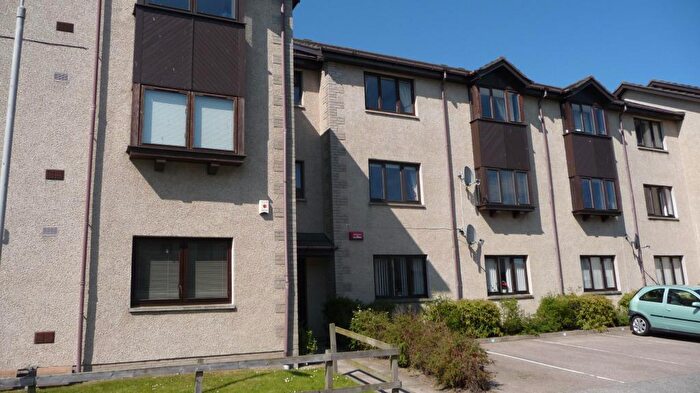 2 Bedroom Flat To Rent In Kirkside Court, Westhill, AB32