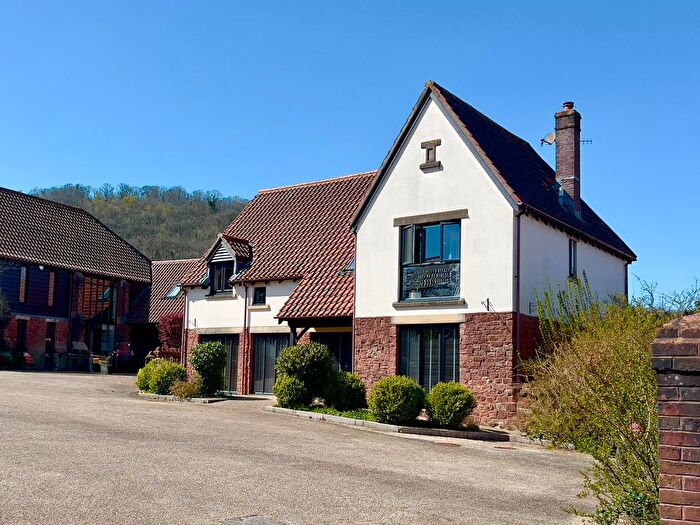 4 Bedroom Detached House For Sale In Hazel Barrow, Compton Martin, BS40