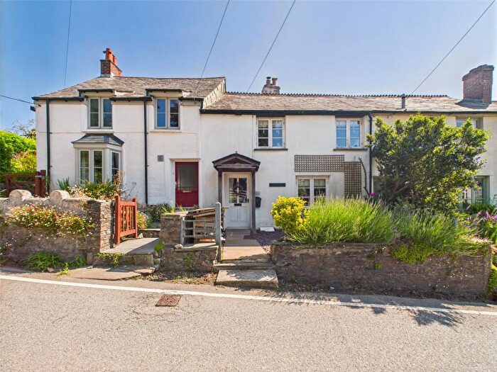 3 Bedroom Terraced House For Sale In St. Stephens Hill, Launceston, Cornwall, PL15