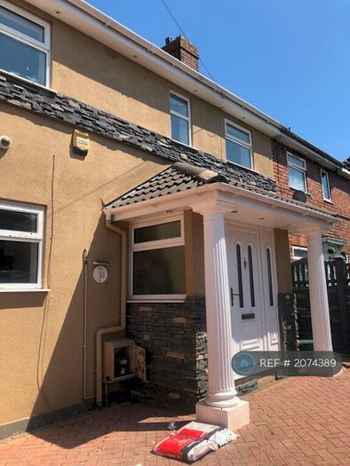 3 Bedroom Semi-Detached House To Rent In Marshfield Road, Bristol, BS16