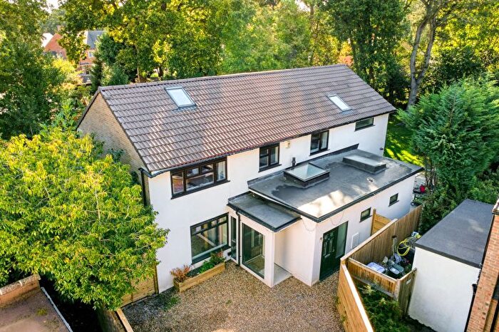 6 Bedroom Detached House For Sale In Chaucer Way, Row Town, KT15