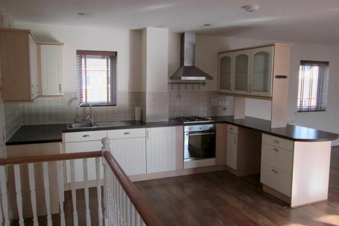 2 Bedroom Town House To Rent In Lock Keepers Way, Hanley, Stoke On Trent, Staffordshire ST1