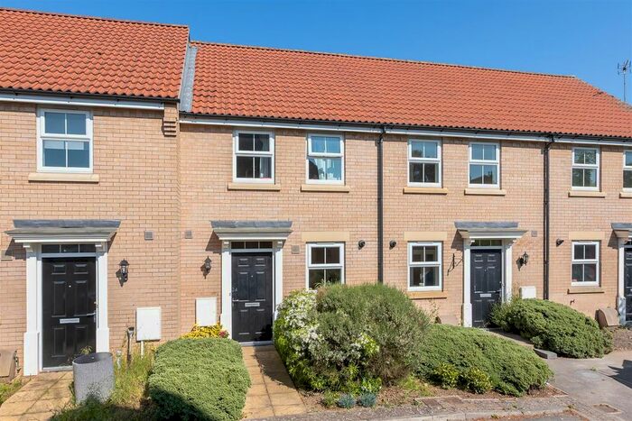 2 Bedroom Property For Sale In Weighbridge Close, Kirkbymoorside, York, YO62