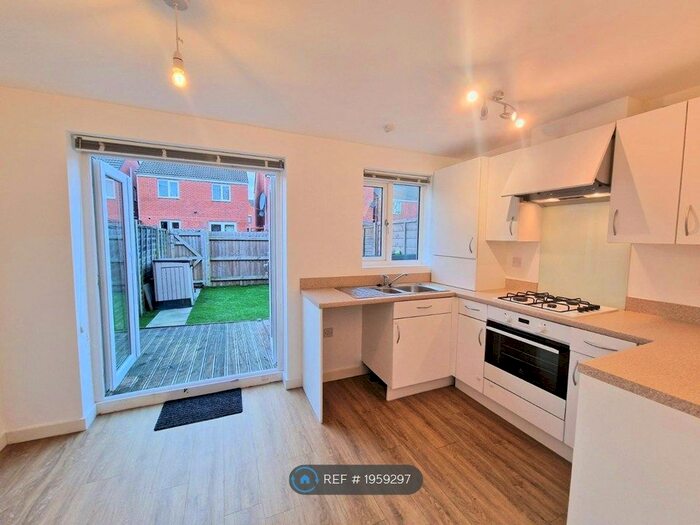 2 Bedroom Terraced House To Rent In Warmwell Drive, Wolverhampton, WV2