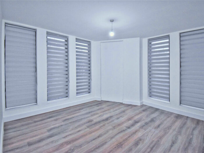 1 Bedroom Apartment To Rent In Stratfield House, Hook, RG27