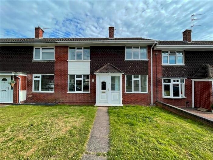 3 Bedroom Terraced House To Rent In Brookhouse Close, Featherstone, Wolverhampton, WV10