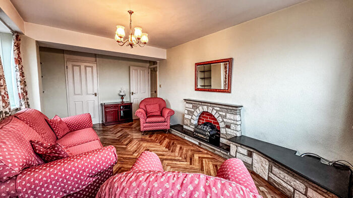 2 Bedroom Apartment To Rent In Leather Lane, London, EC1N