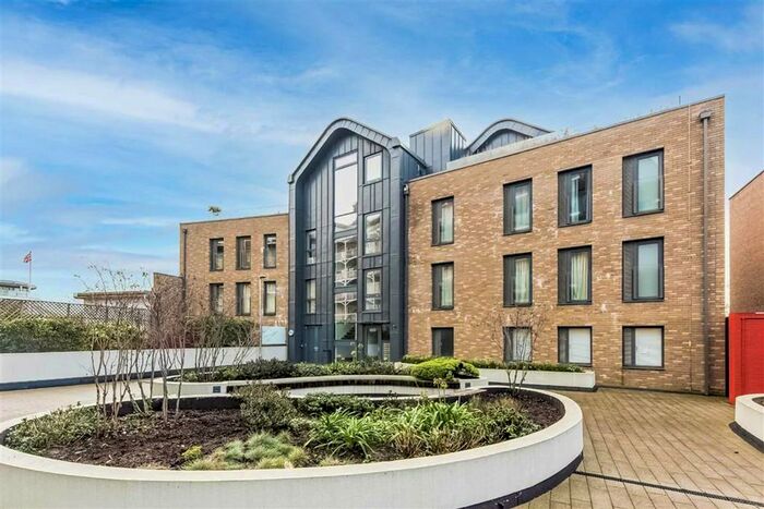 2 Bedroom Flat To Rent In Kew Bridge Distribution Centre, Lionel Road South, Brentford, TW8