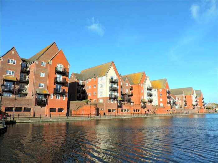 2 Bedroom Flat For Sale In Madeira Way, Sovereign Harbour South