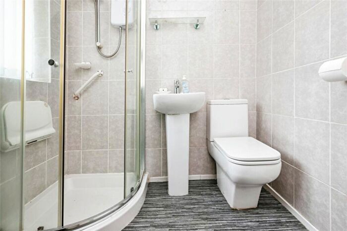 2 Bedroom Semi-Detached House For Sale In Swinbrook Grove, Great Barr, West Midlands, B44