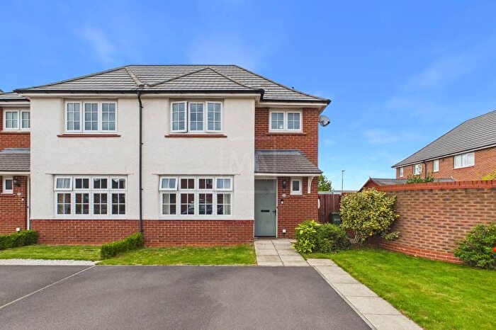 3 Bedroom Semi-Detached House For Sale In Cheddington Crescent, Great Sankey, WA5