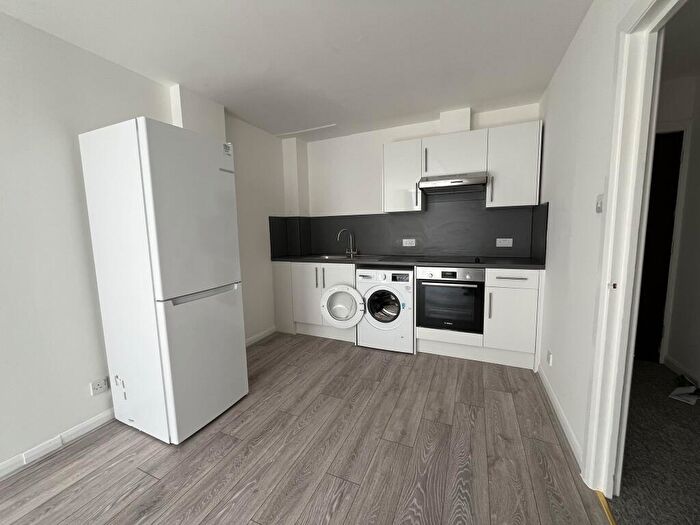 4 Bedroom Flat To Rent In St Peters Road, Bournemouth, BH1