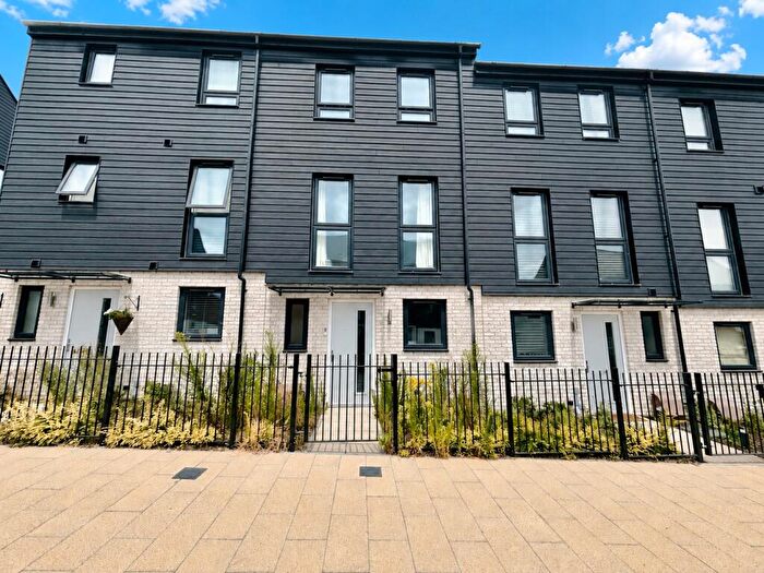4 Bedroom Town House To Rent In Hive Lane, Gravesend., DA11