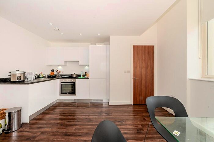 1 Bedroom Apartment To Rent In The Strand, Liverpool, L2