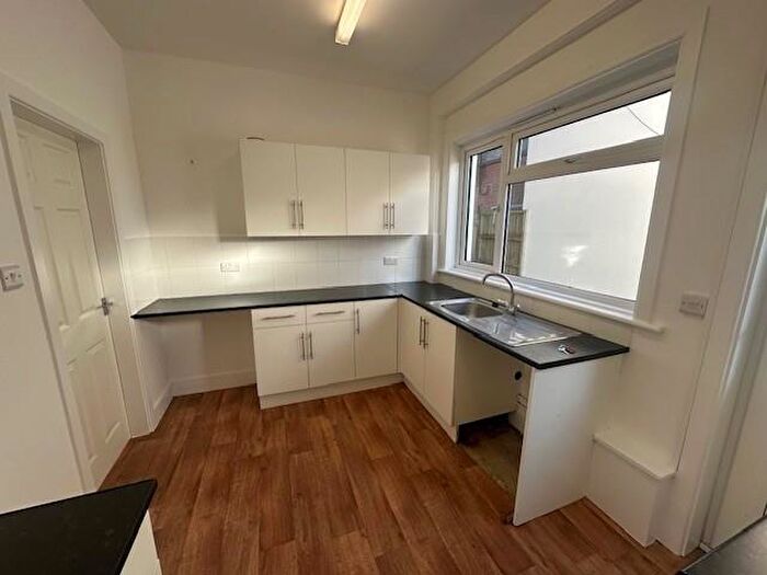 3 Bedroom Maisonette To Rent In Tuckton Road, Tuckton, Bournemouth, BH6