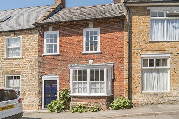 3 Bedroom Terraced House For Sale In Church Street, Beaminster, DT8