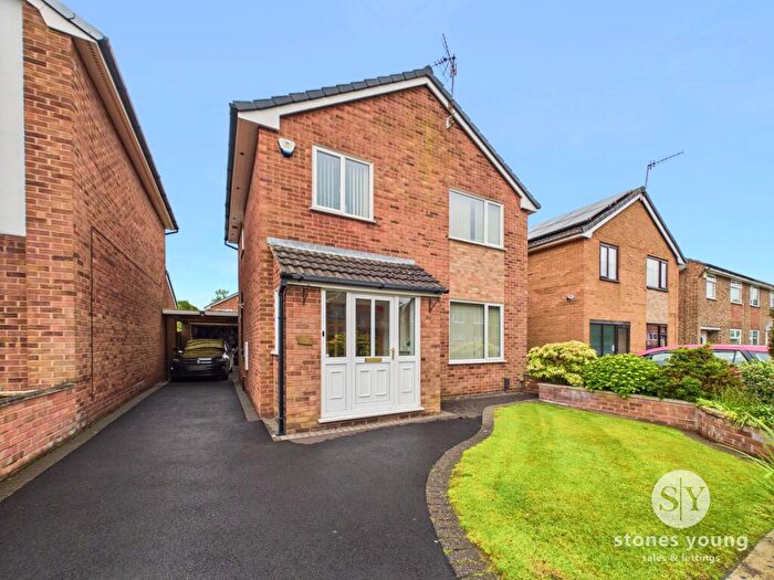 3 Bedroom Detached House For Sale In Elm Close, Rishton, BB1