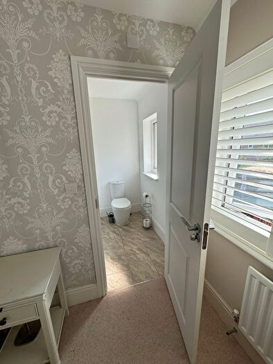 5 Bedroom Detached House For Sale In Gardeners View, Northampton, NN4