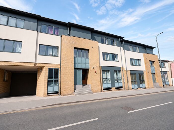 1 Bedroom Flat For Sale In West Street, Bristol, BS3
