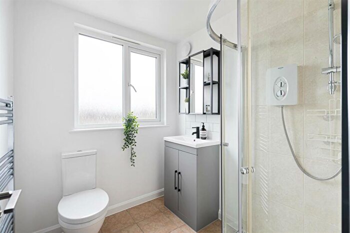 6 Bedroom House To Rent In Conygre Road, Filton, Bristol, BS34